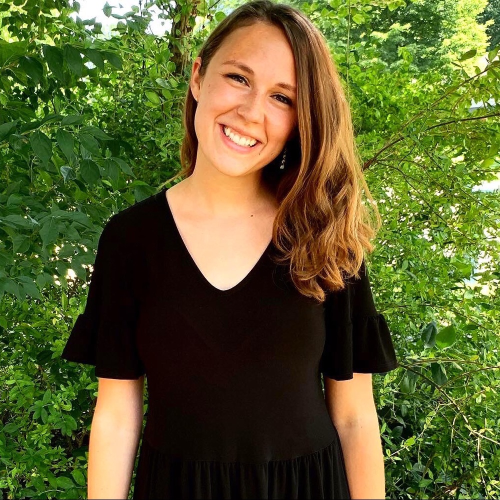 Meet your Posher, Hannah